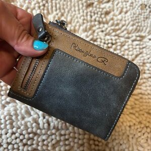 Handheld Bifold Wallet with Zipper Pocket - Gray & Tan